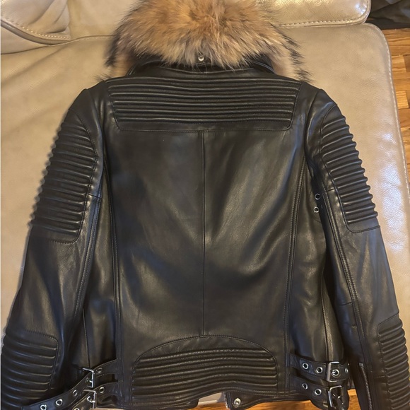 Black Leather Jacket with Fur Collar - Picture 5 of 5